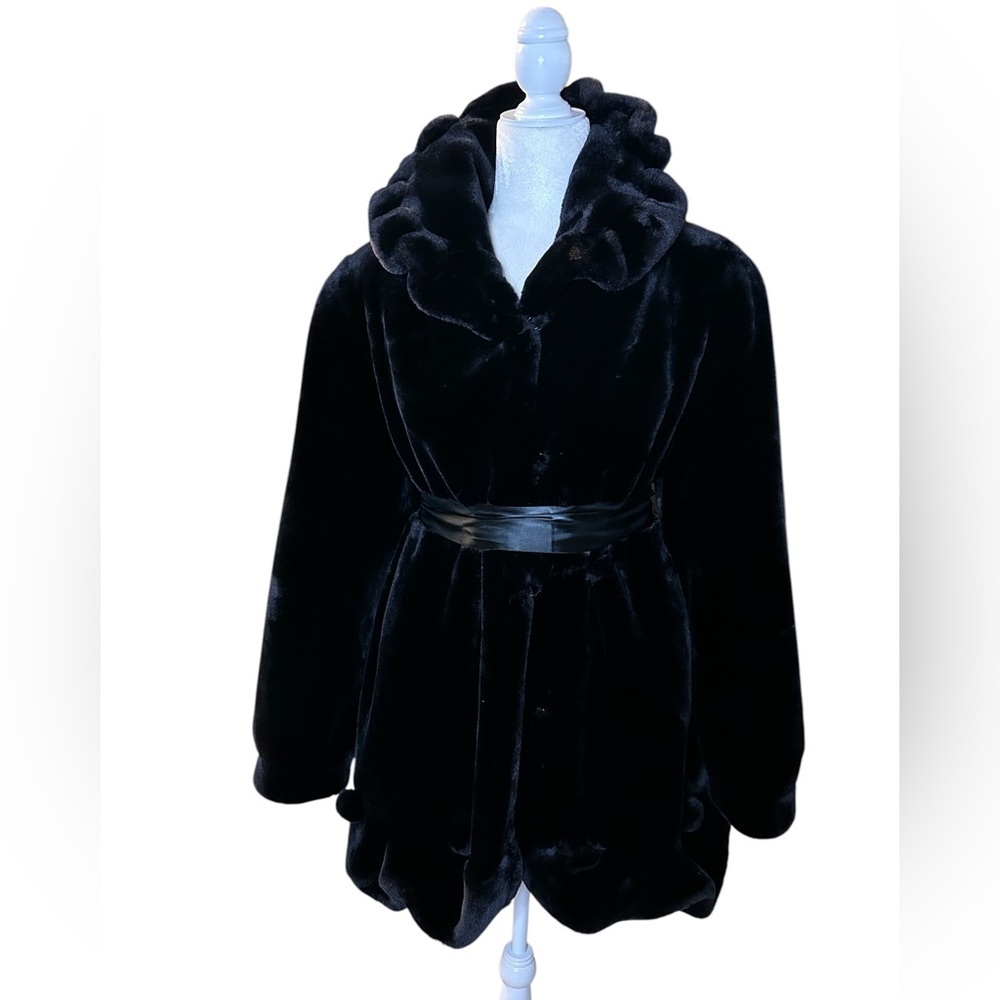 Gilani Collection 1986 Faux Fur Women's Plush  Coat - M-L